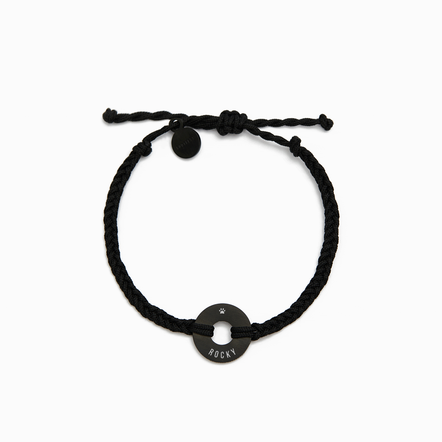 Pulsera MyWord® All Black con cordón trenzado, anilla grabada y cierre corredizo